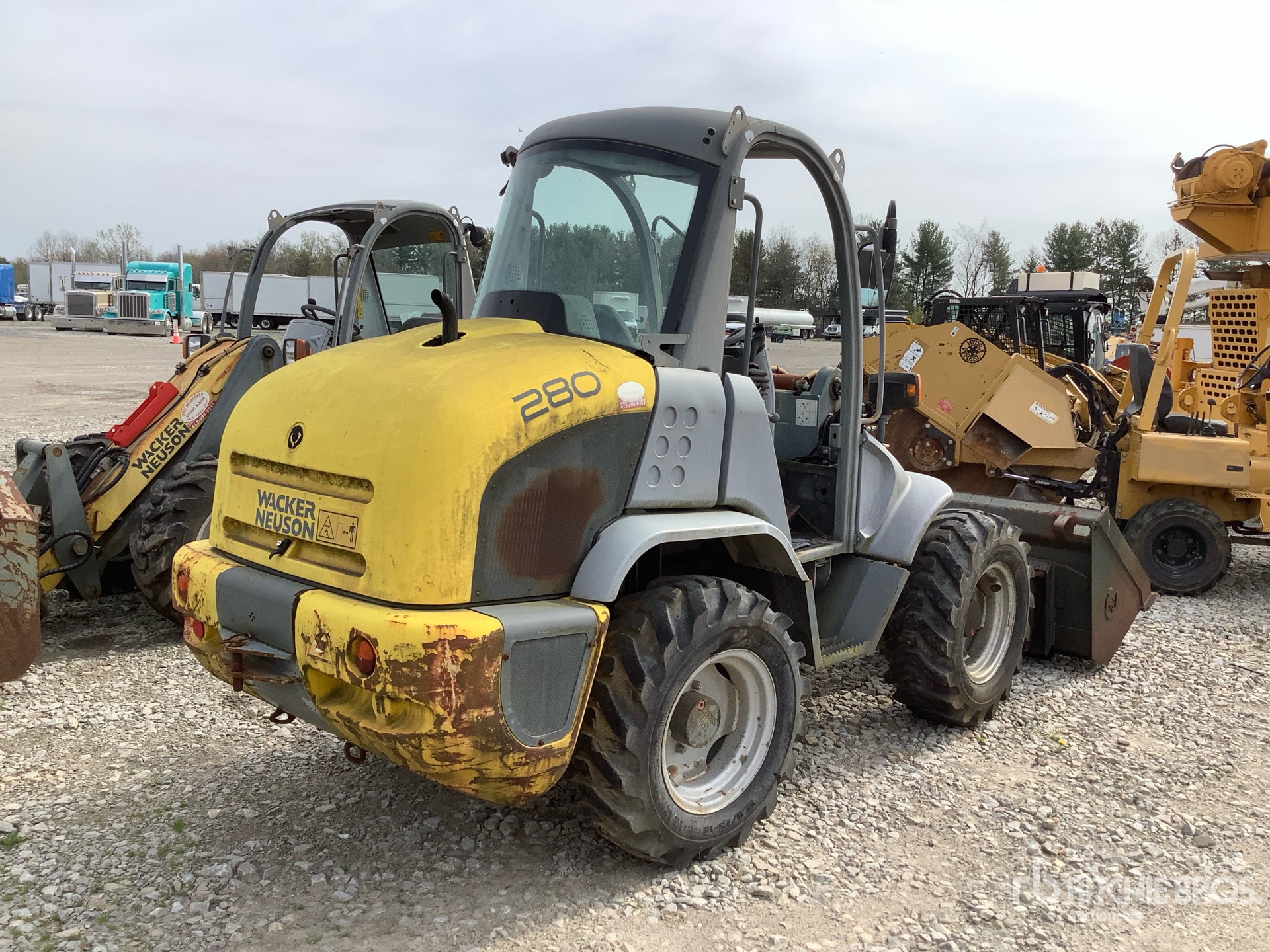 General Appearance with Picture, Right Rear Corner