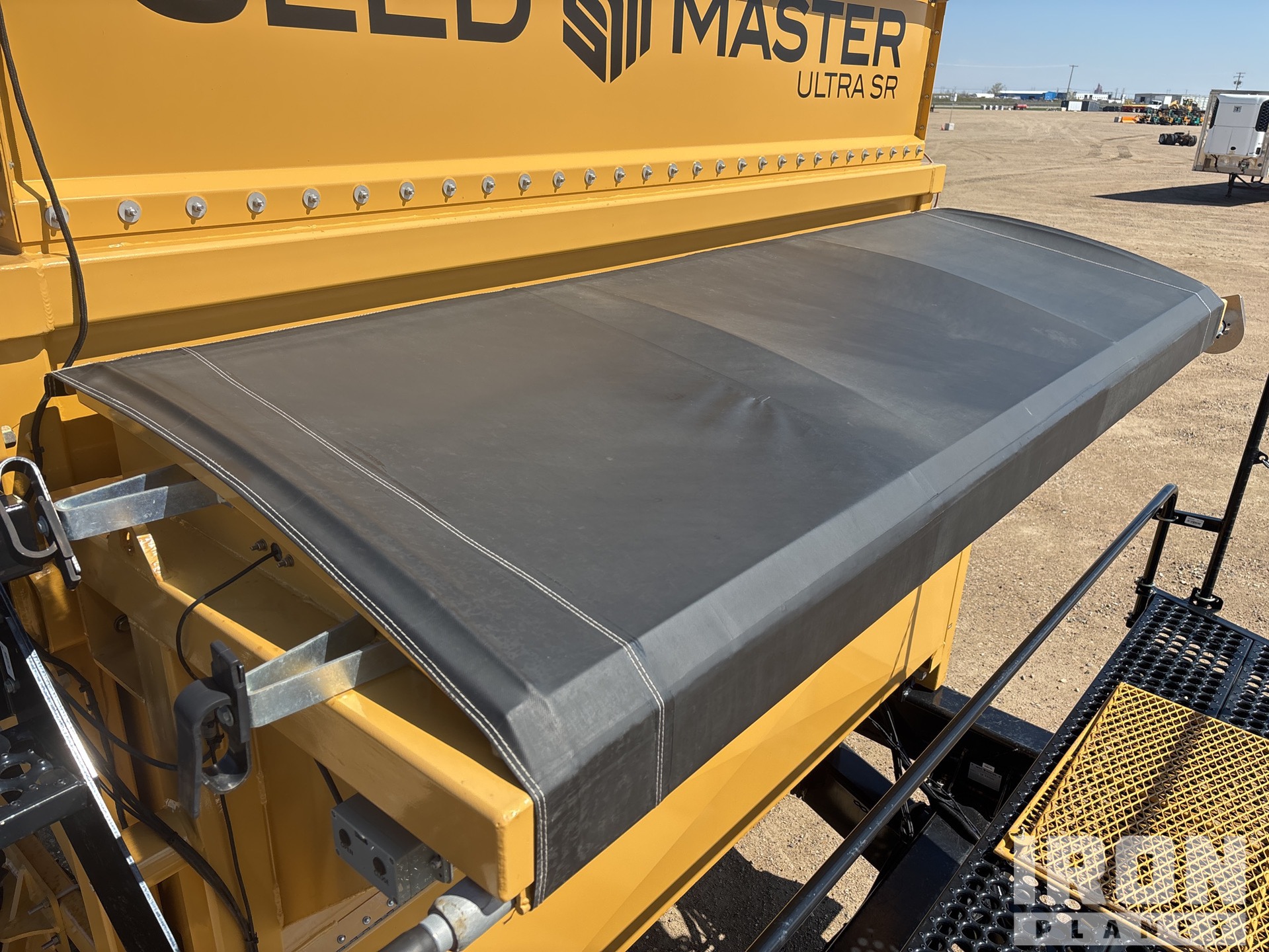 2023 Seedmaster ULTRA SR