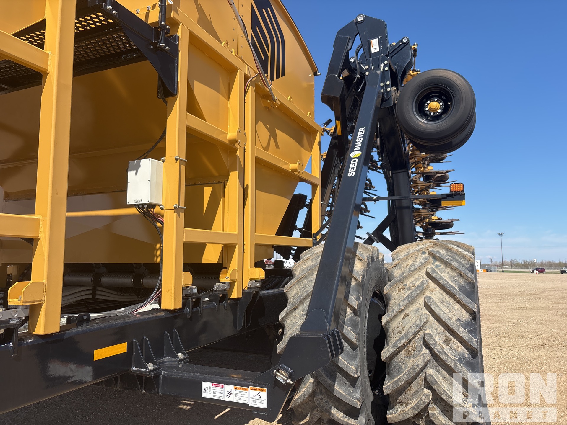 2023 Seedmaster ULTRA SR