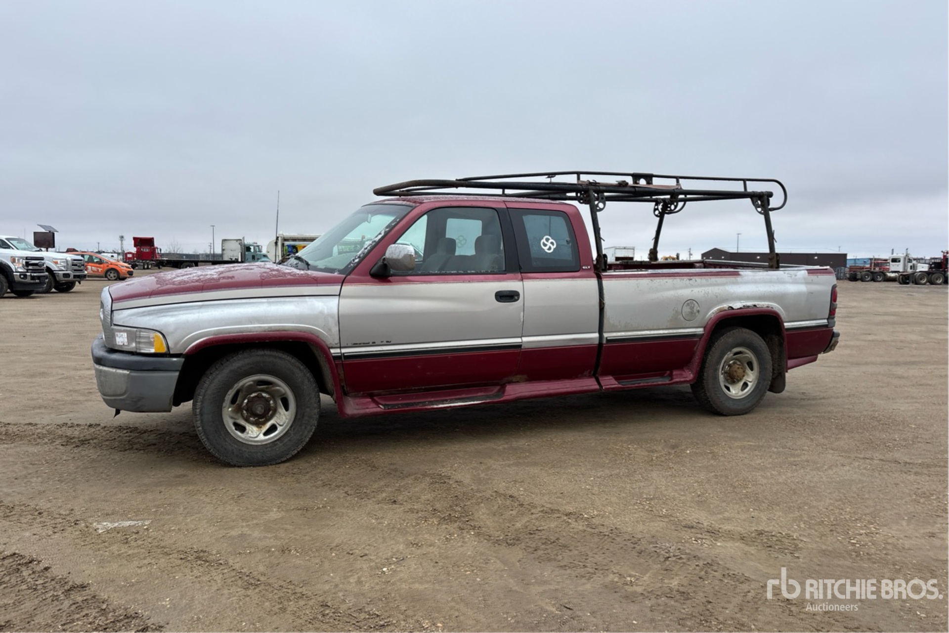 General Appearance with Picture, Left Front Corner