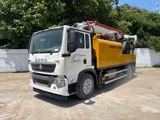 2020 XCMG 180YPJ on 2020 Howo ZZ1187K501GE1 4x2 Concrete Pump Truck
