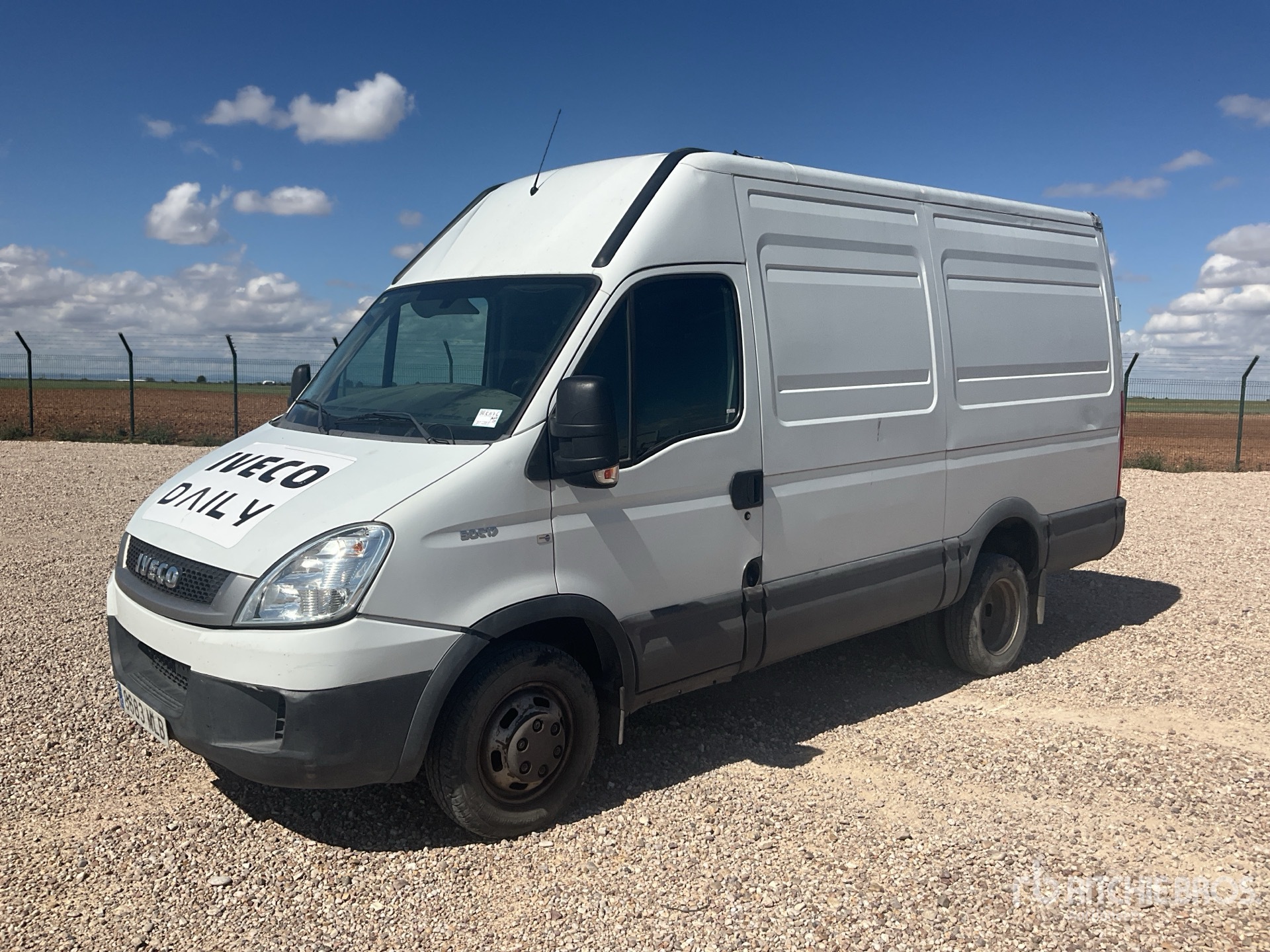 Photo of a 2011 Iveco DAILY 50C17