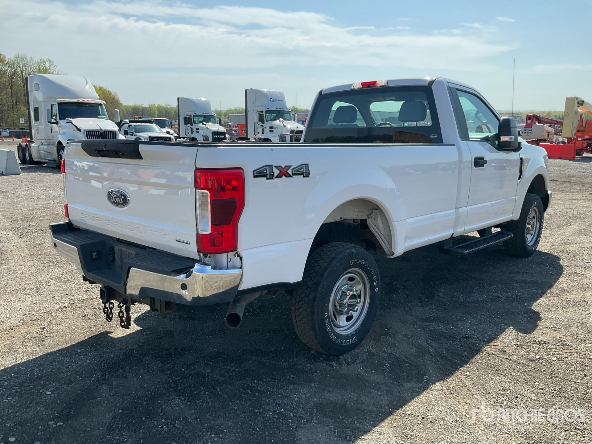 General Appearance with Imagen: esquina trasera derecha