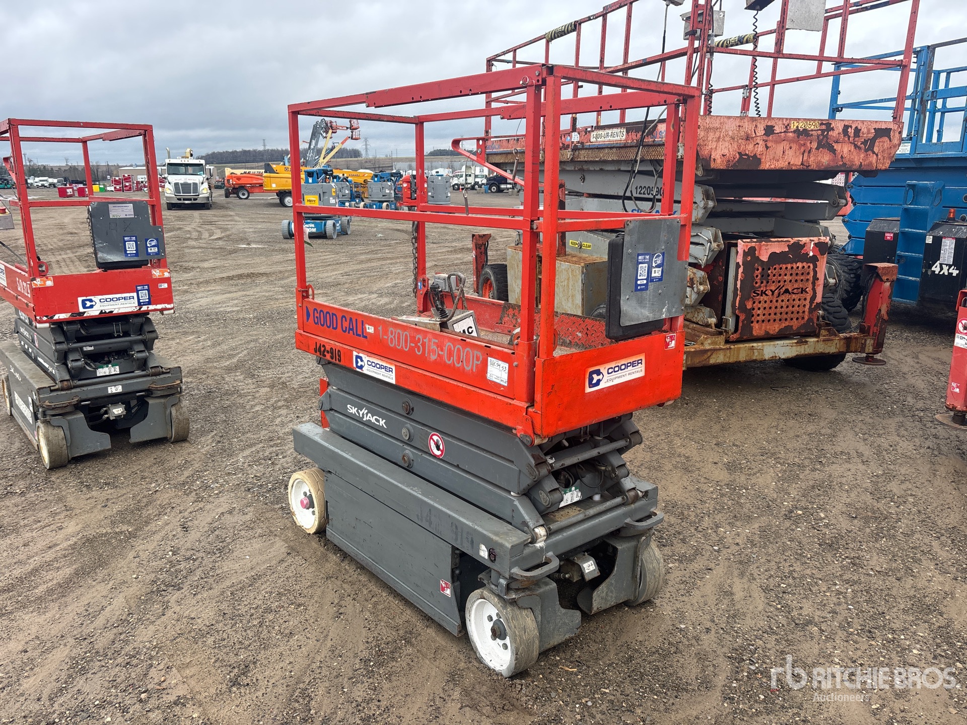 General Appearance with Bild, Ecke hinten links