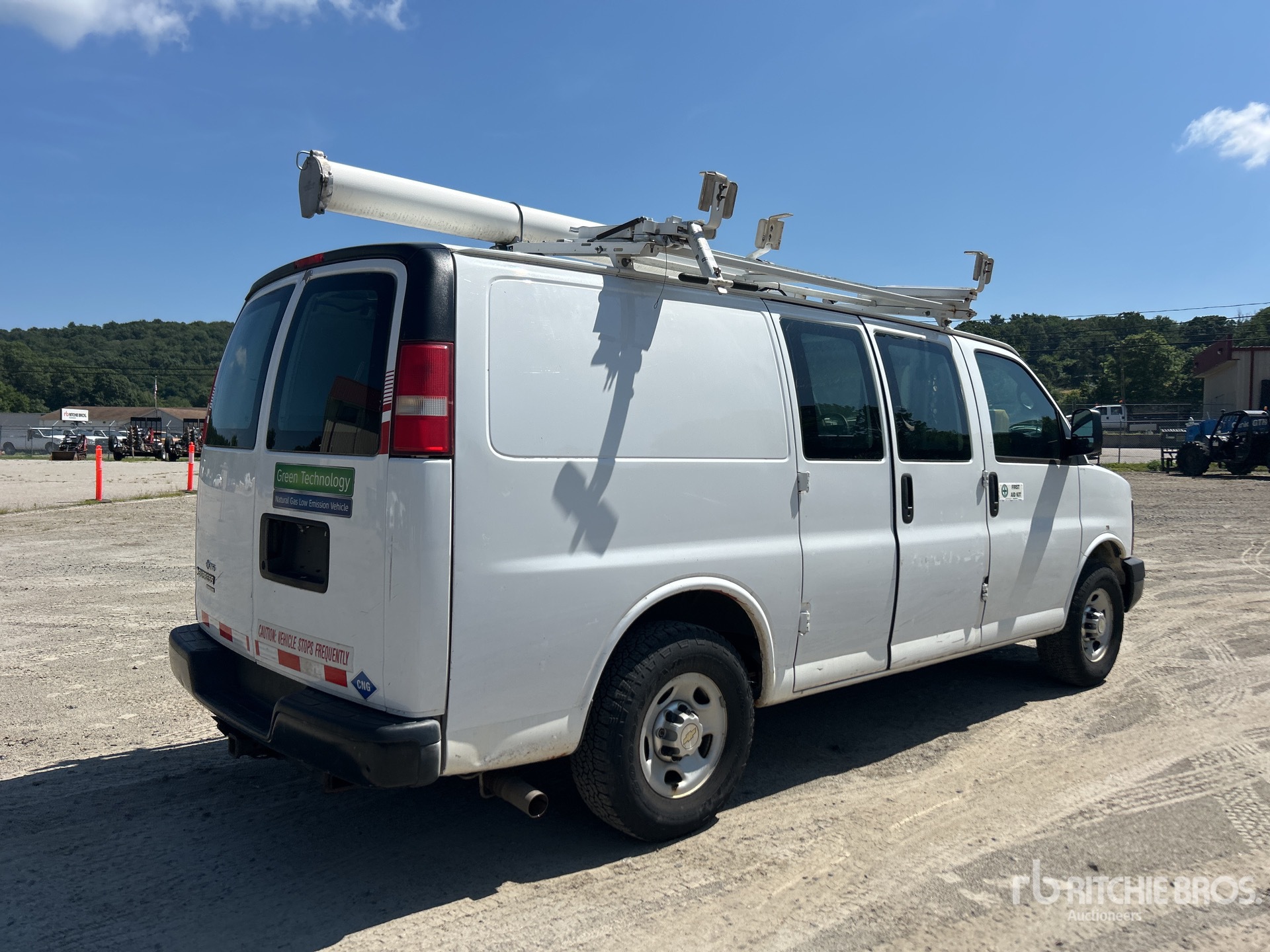 General Appearance with Picture, Right Rear Corner