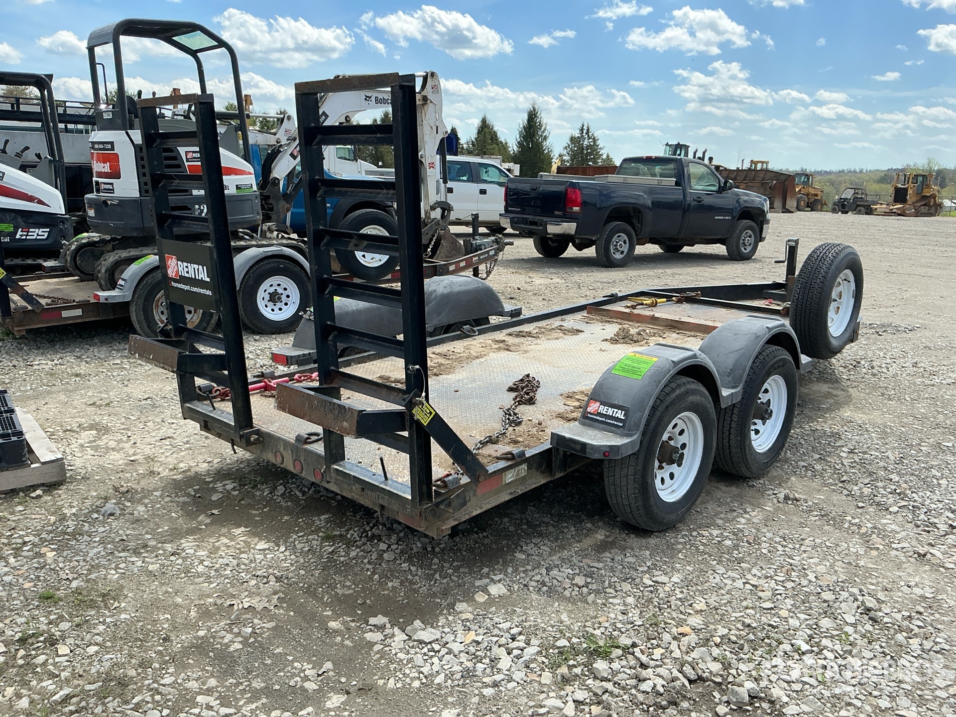 Aspect général with Image, coin arrière droit