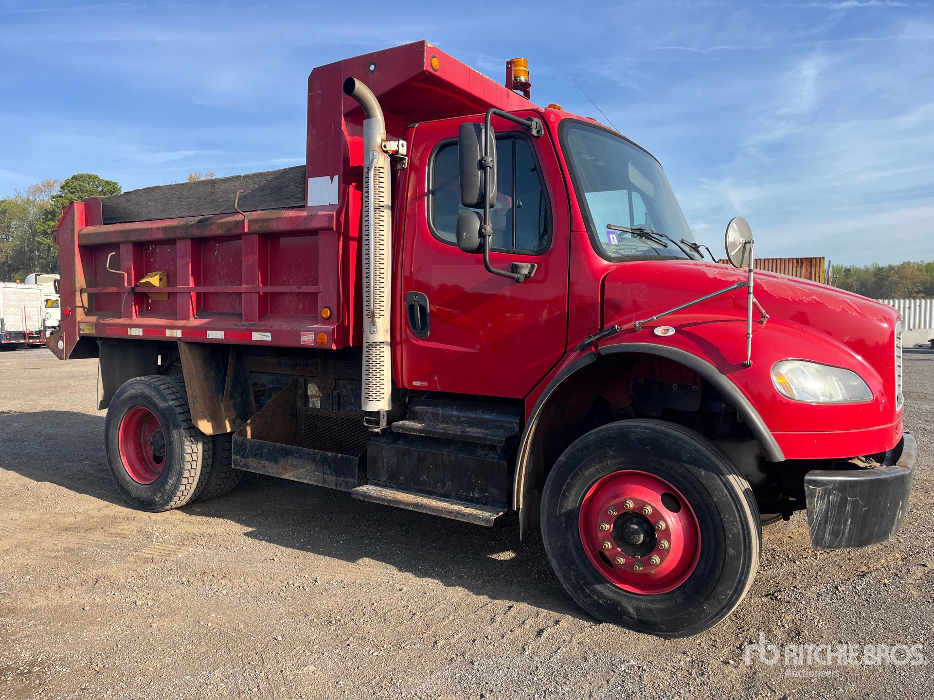 Aspect général with Image, coin avant droit
