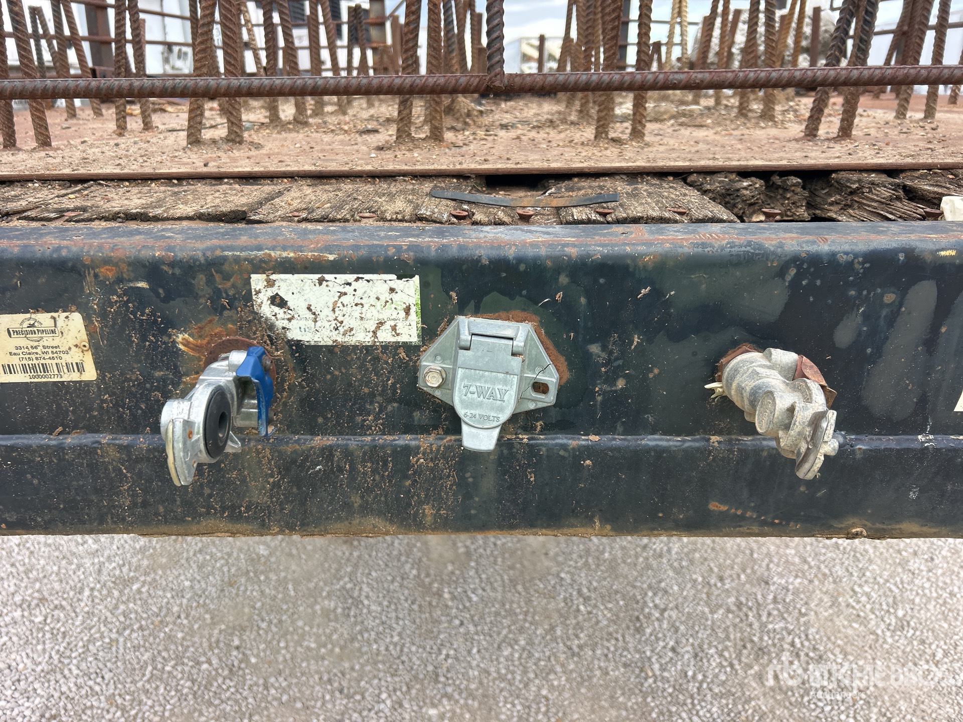 2007 Transcraft 53 FT T/A SPREAD AXLE