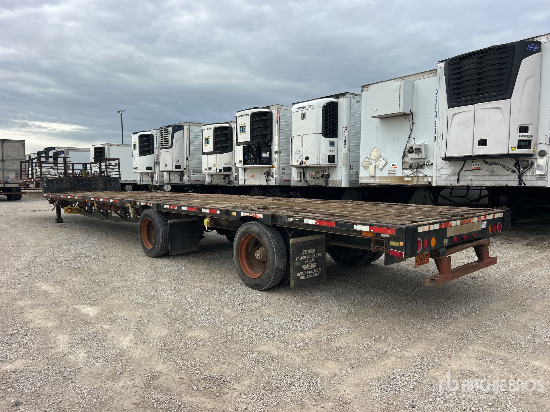2007 Transcraft 53 FT T/A SPREAD AXLE