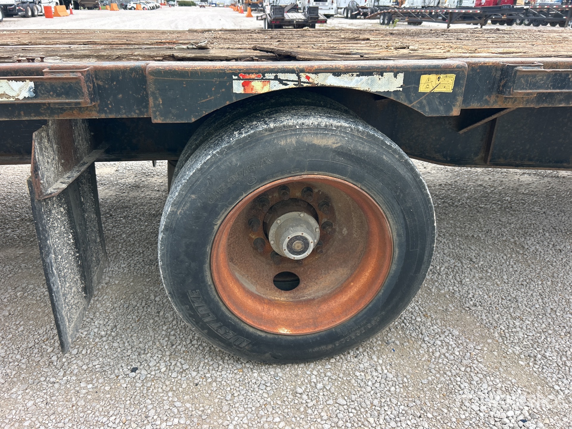 2007 Transcraft 53 FT T/A SPREAD AXLE