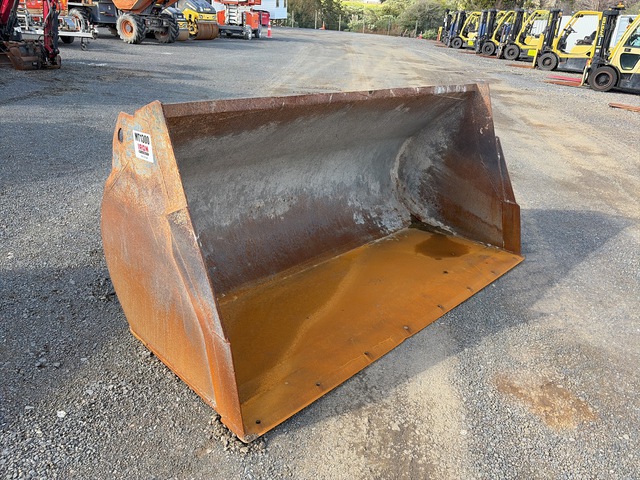 2017 2130 mm Q/C General Purpose Wheel Loader Bucket - Fits Komatsu WA100-7