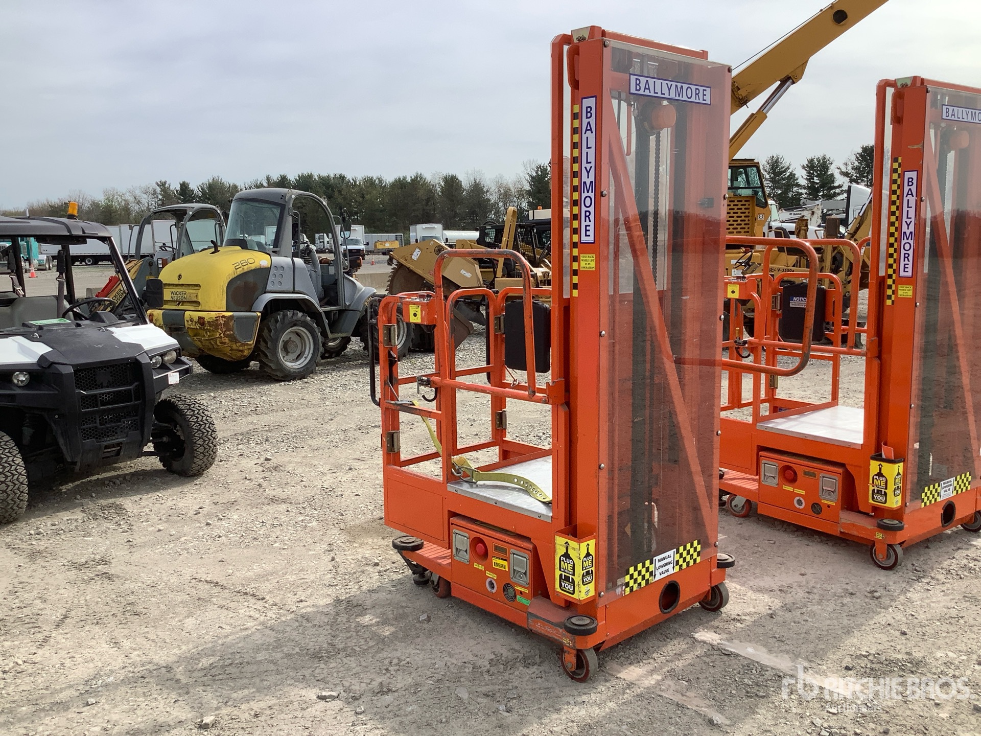 Aspect général with Image, coin arrière gauche