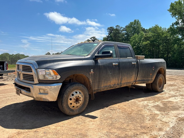 2014 Ram 3500 4x4 Crew Cab Pickup