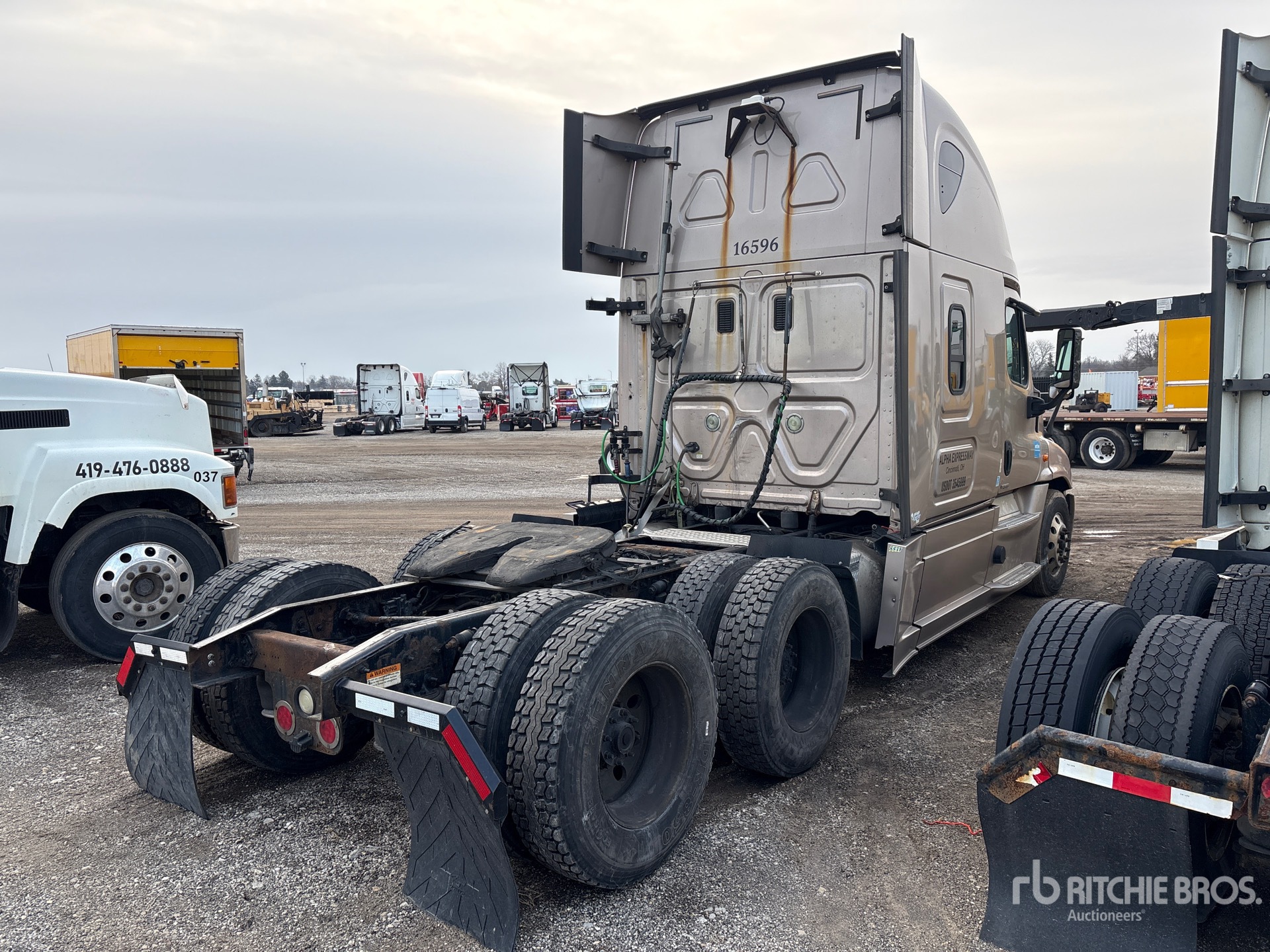 General Appearance with Picture, Right Rear Corner