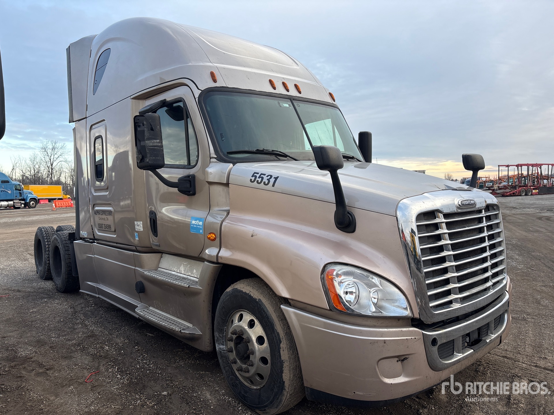 General Appearance with Picture, Right Front Corner