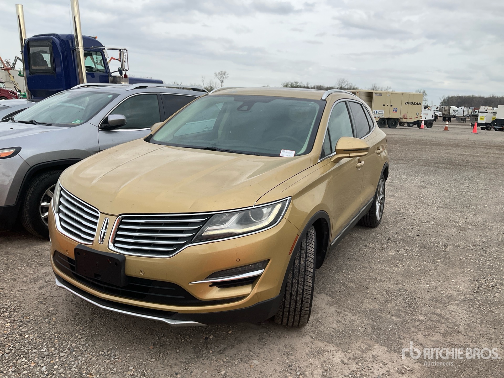 General Appearance with Zdjęcie, lewy górny róg