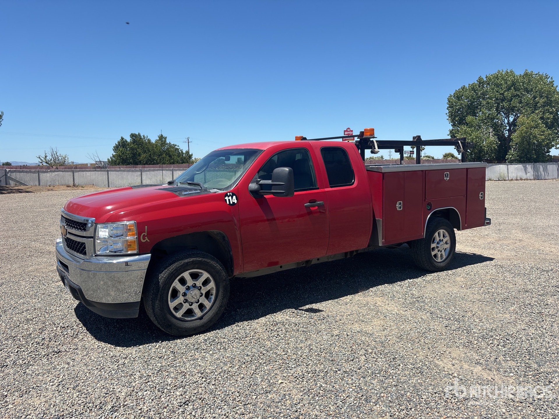 General Appearance with Featured Photo
