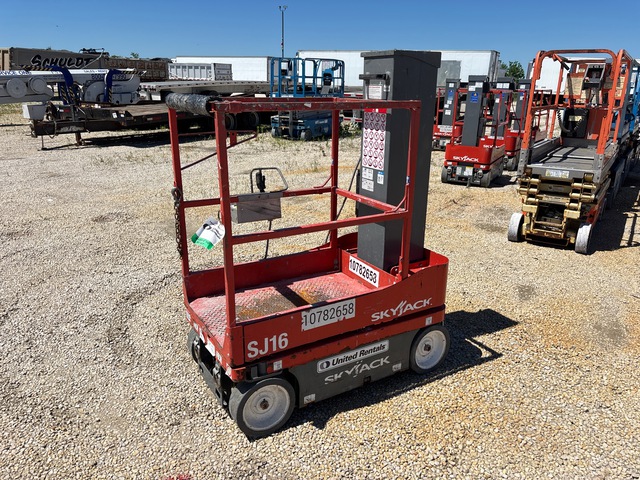 2018 Skyjack SJ16 Vertical Mast Lift