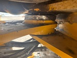 Chassis with Clavijas centrales de articulación
