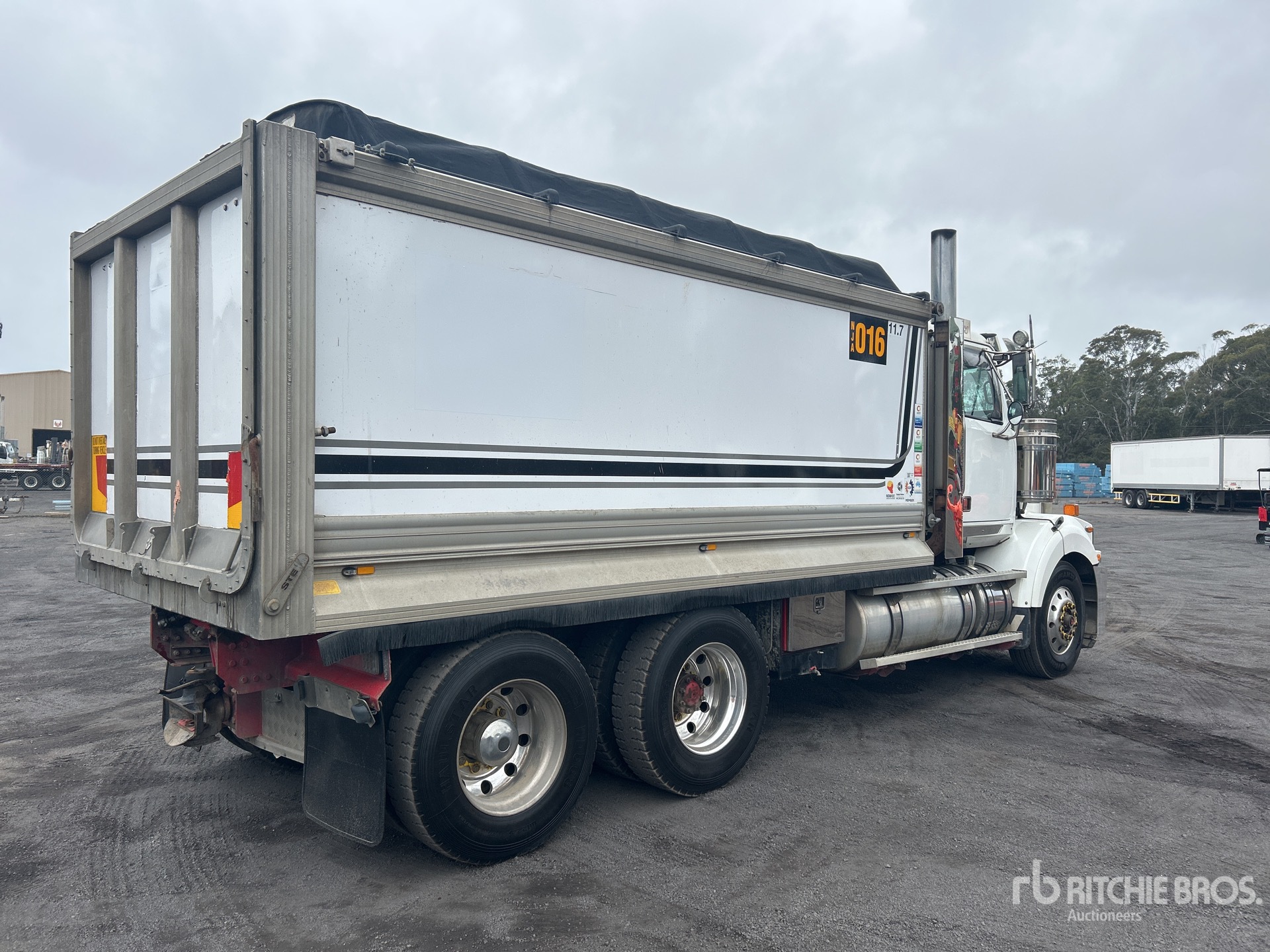 General Appearance with Picture, Left Rear Corner