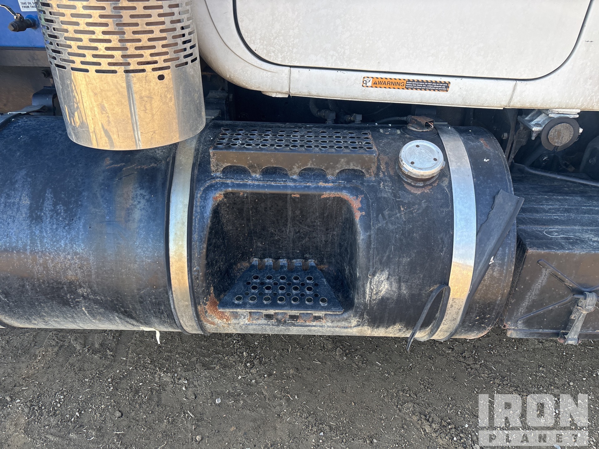 2003 Mack RD688S