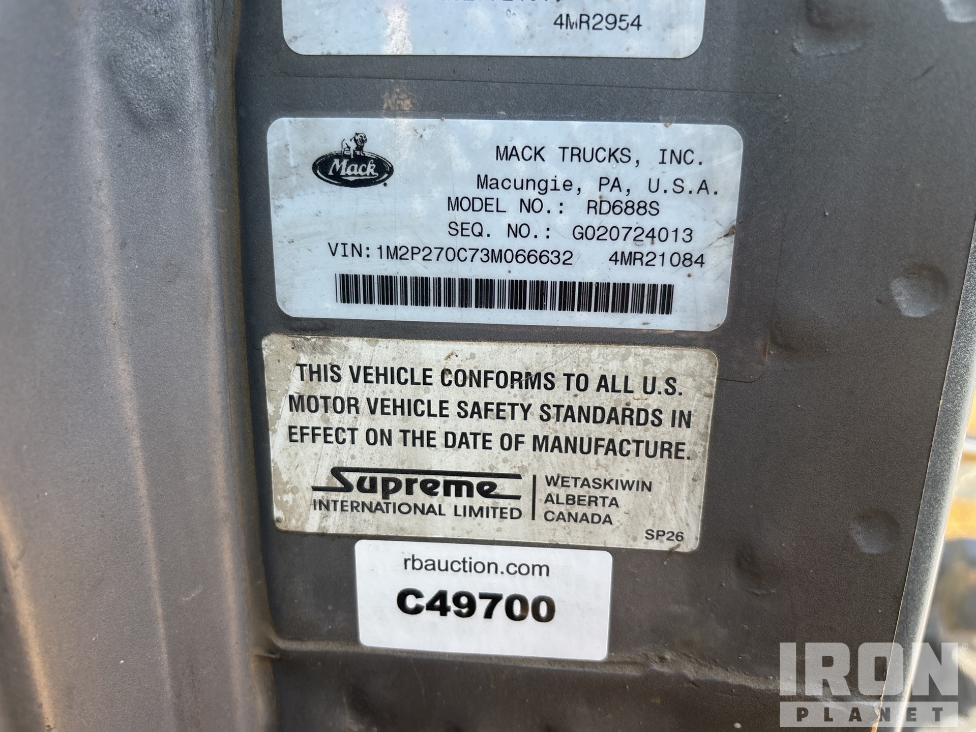 2003 Mack RD688S