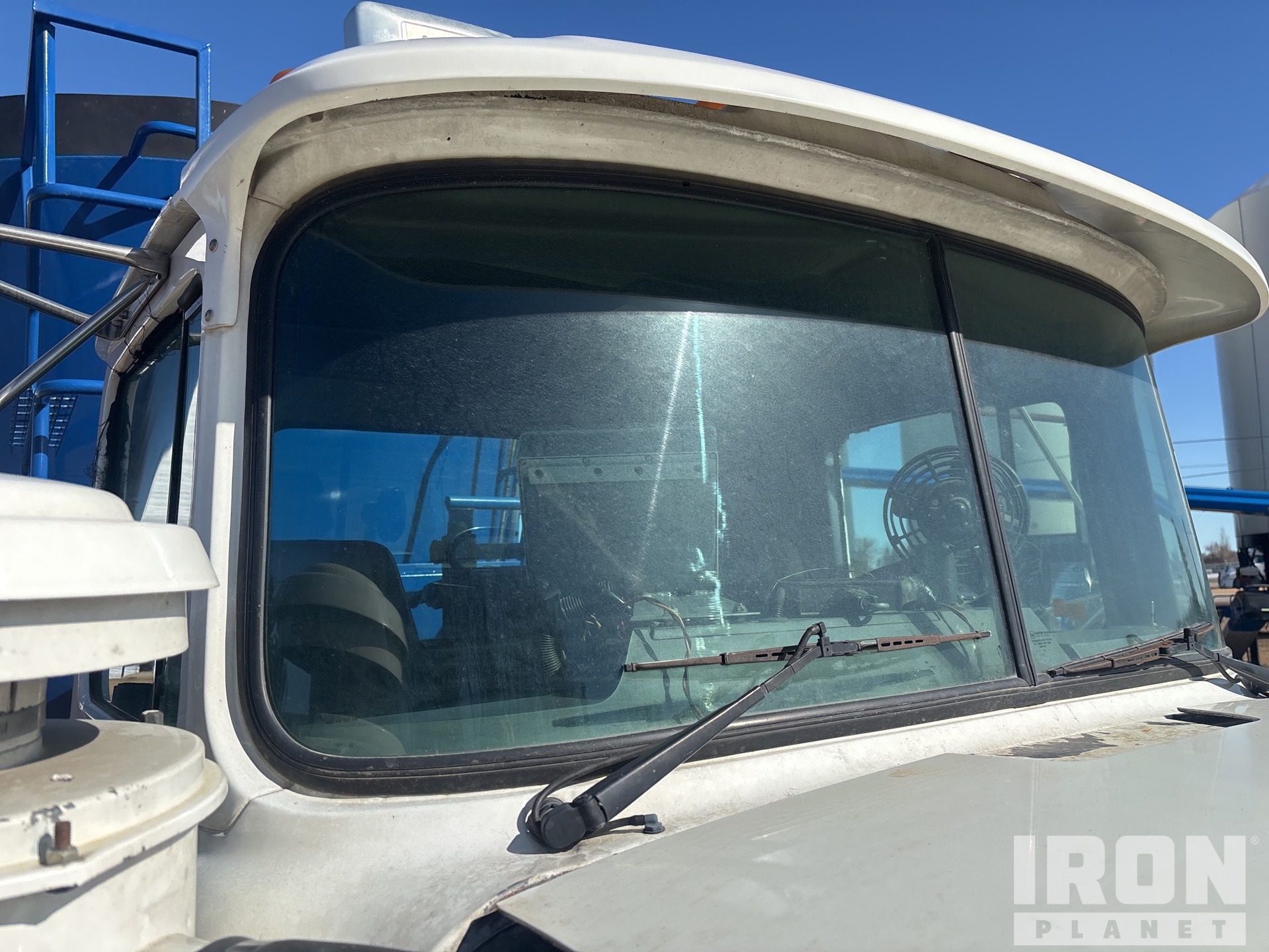 2003 Mack RD688S