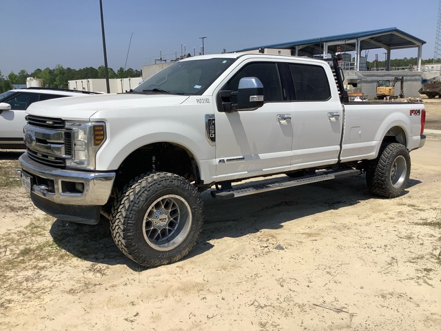 2019 Ford F-250 XLT 4x4 Crew Cab Pickup