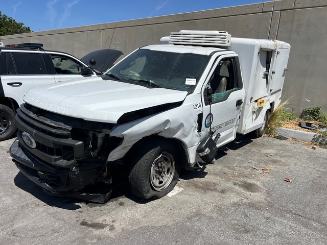 2020 Ford F-250 XL 4x2 Refrigerated Truck (Inoperable)
