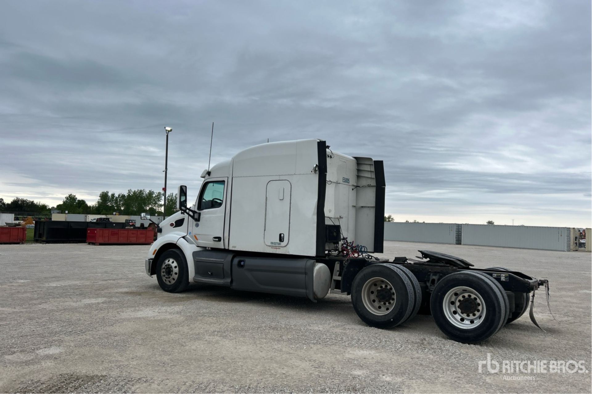 General Appearance with Picture, Left Rear Corner