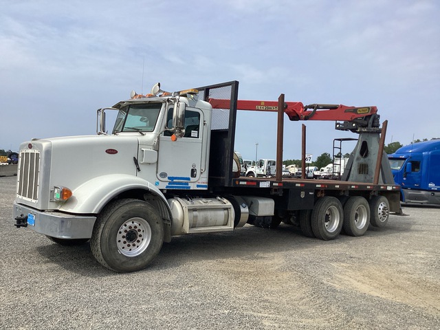 2018 Palfinger M13A71 9650 lb Knuckle Boom on 2019 Peterbilt 365 8x4 Boom Truck