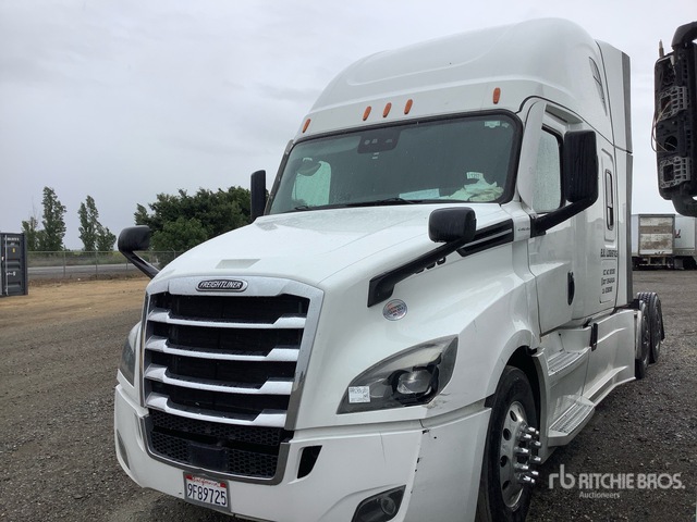 2023 Freightliner Cascadia 126 6x4 T/a Sleeper Truck Tractor