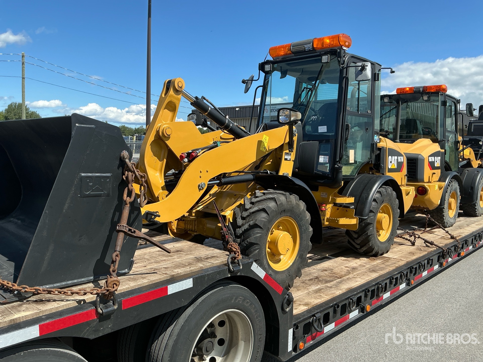 2017 Caterpillar 907M
