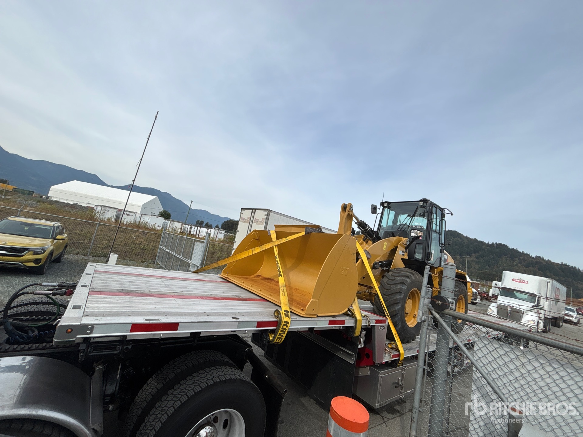 2019 Caterpillar 910M