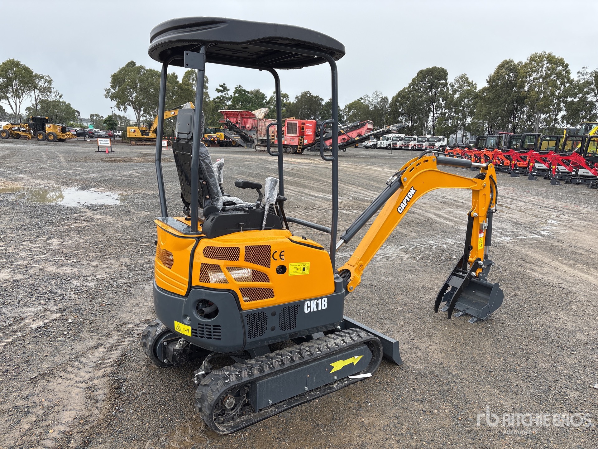 General Appearance with Picture, Right Rear Corner