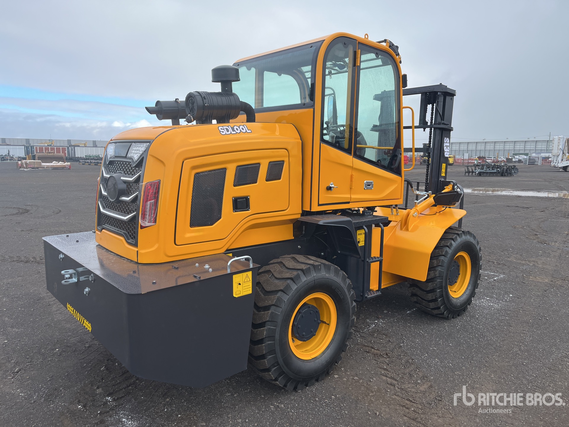 General Appearance with Picture, Right Rear Corner