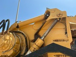 Hydraulics with Bar Lift Cylinders