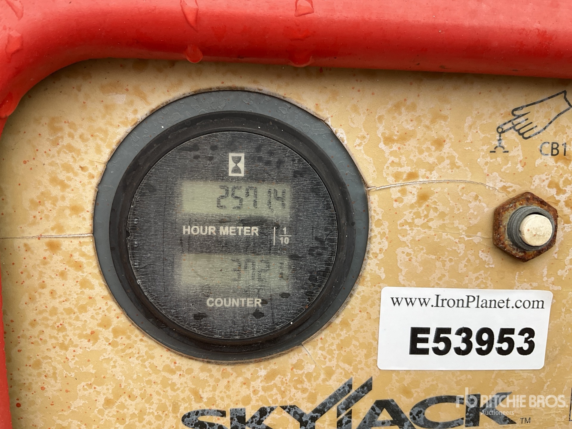 2017 Skyjack SJ86T