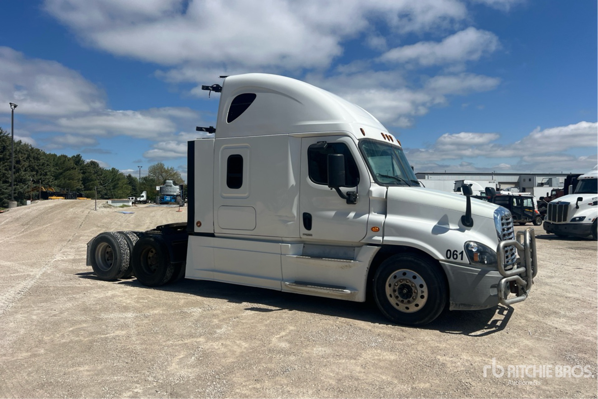 2016 Freightliner CASCADIA 125