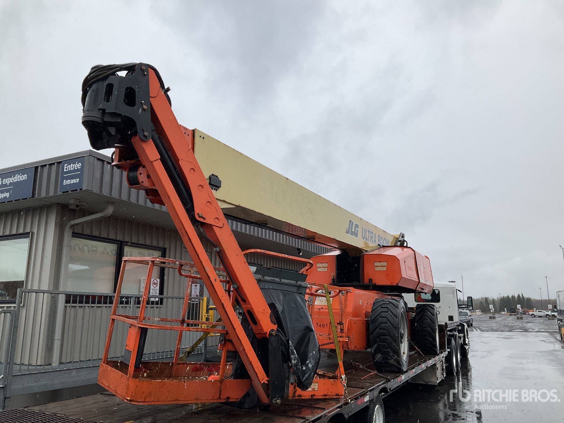 Photo of a 2014 JLG 1200SJP