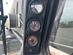 Upper Control Station with Oil Pressure