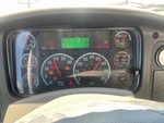 v2 Control Station - Truck Dual Operator with Spie luminose del motore