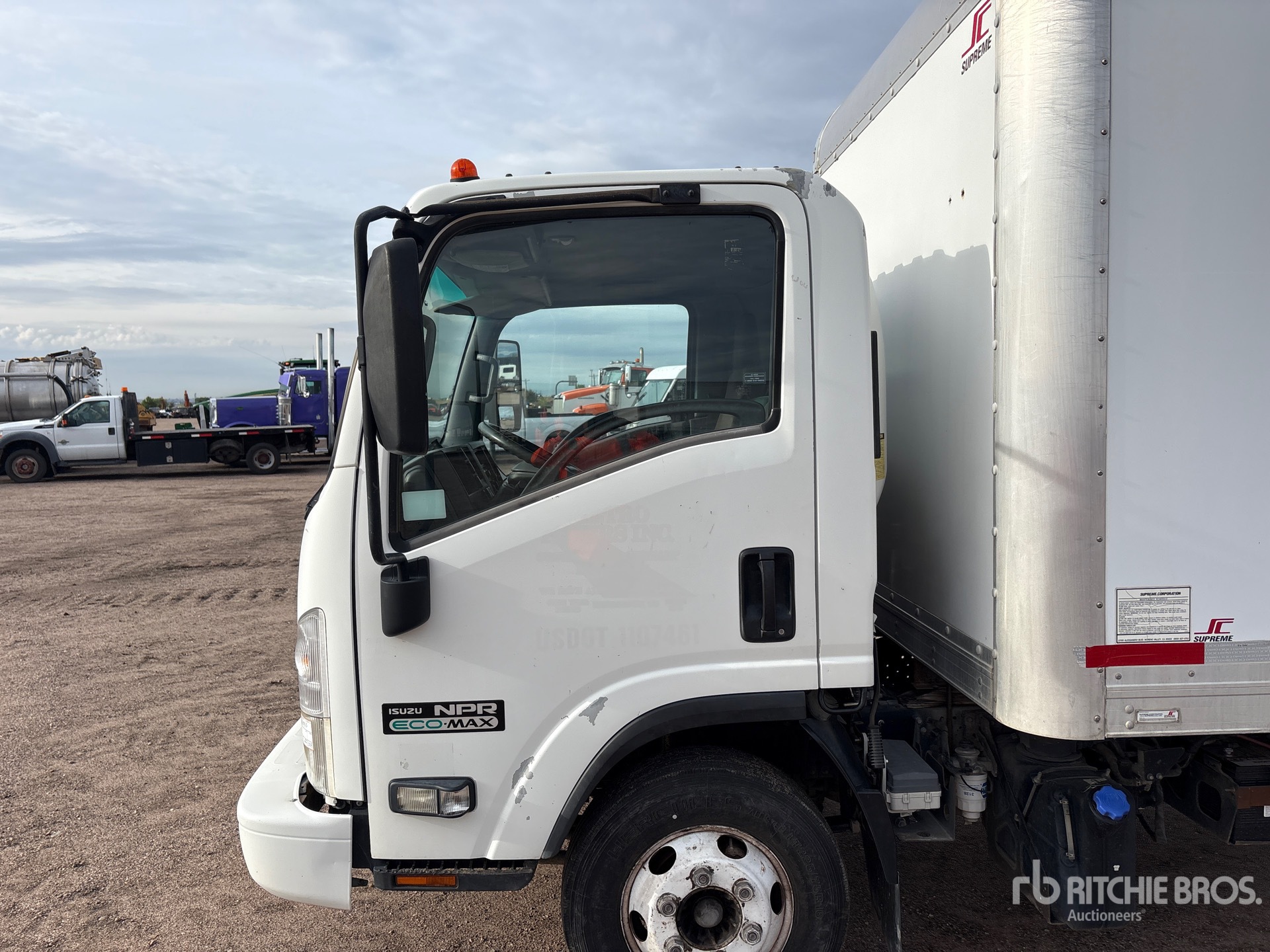 2011 Isuzu NPR