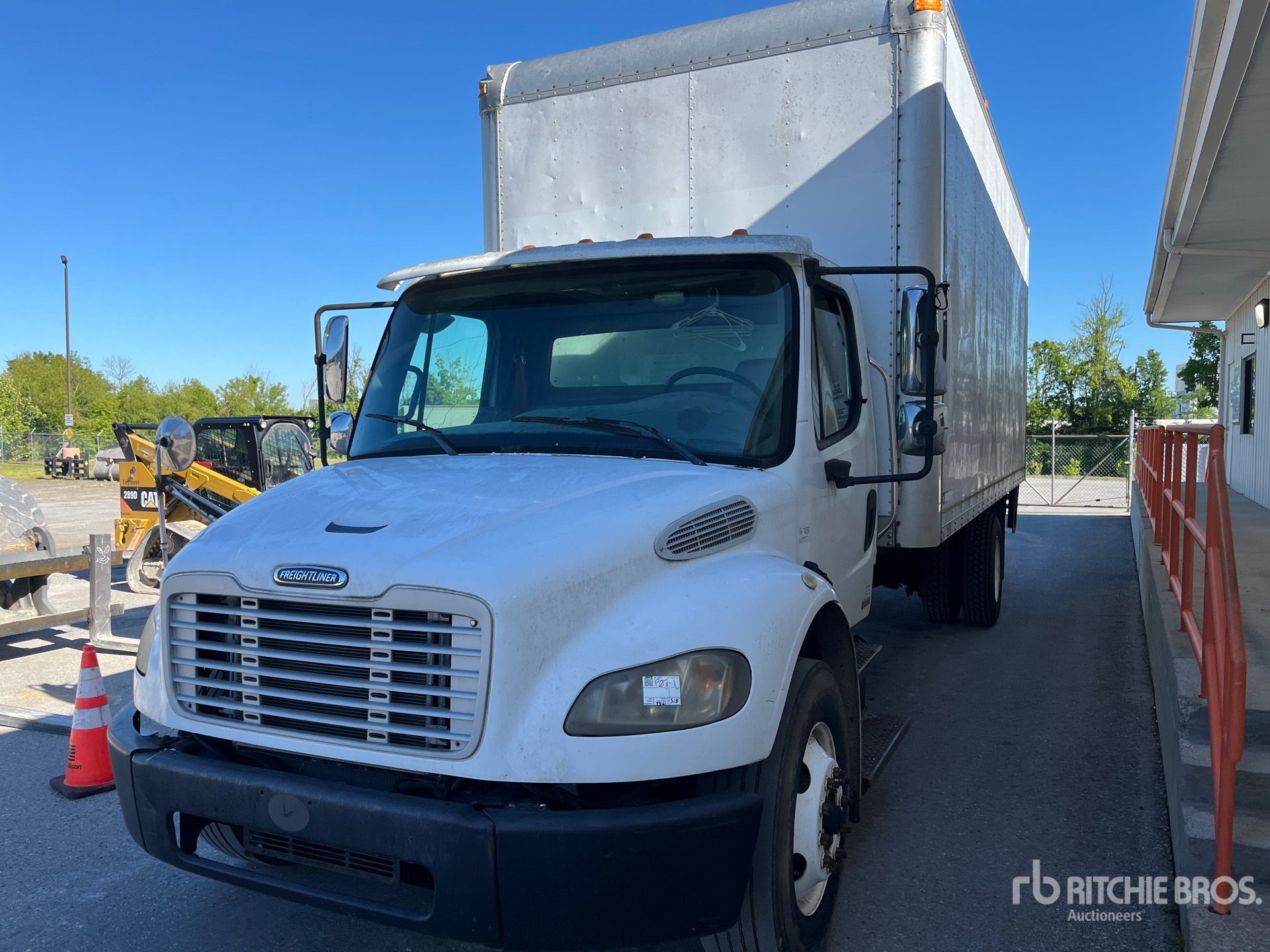Photo of a 2008 Freightliner M2 106