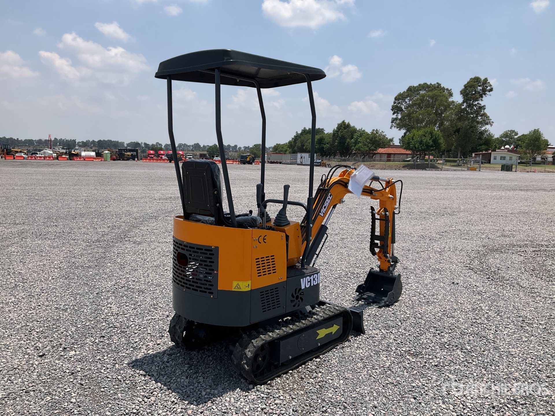 General Appearance with Picture, Right Rear Corner