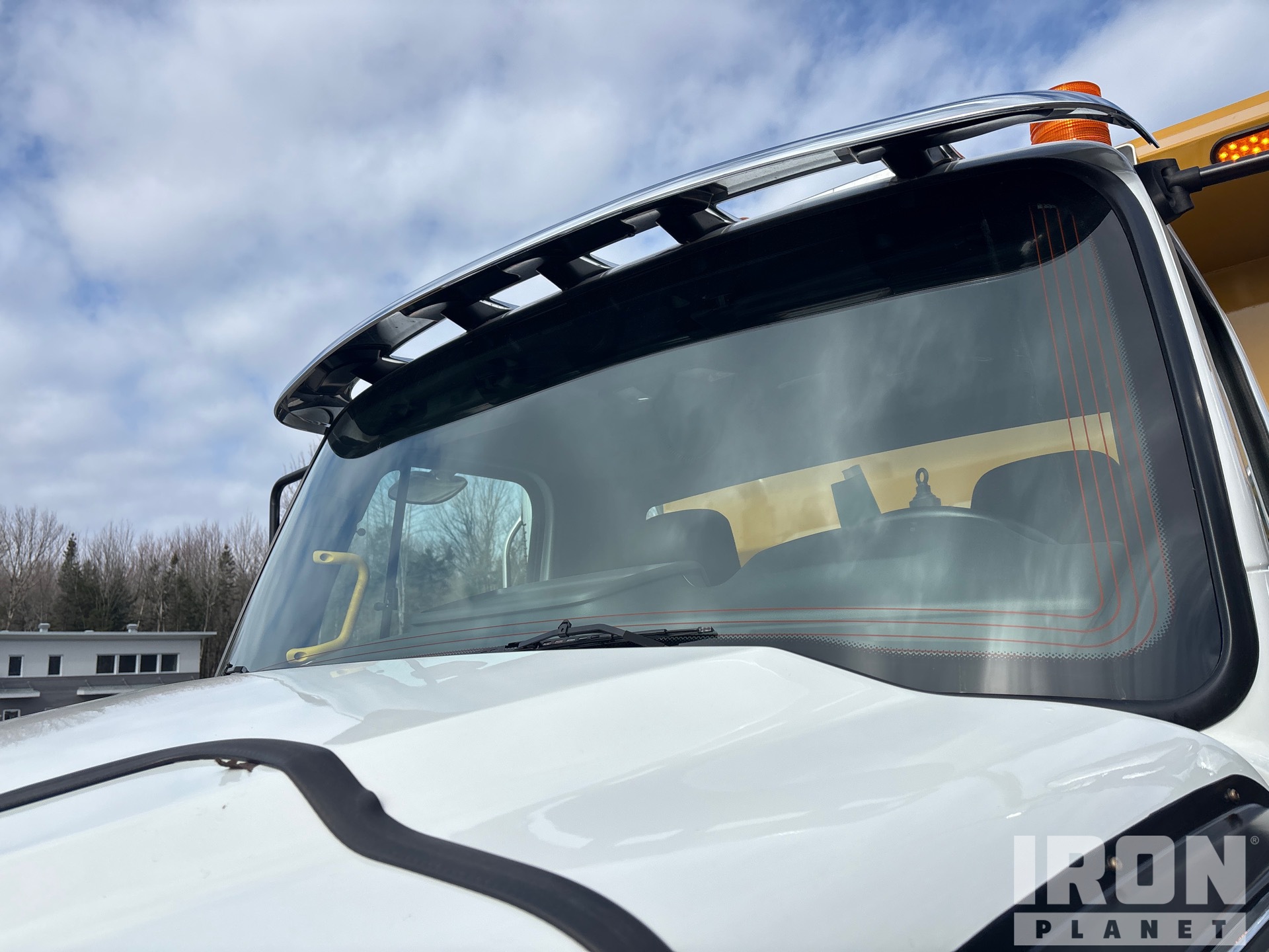 2025 Freightliner 114SD