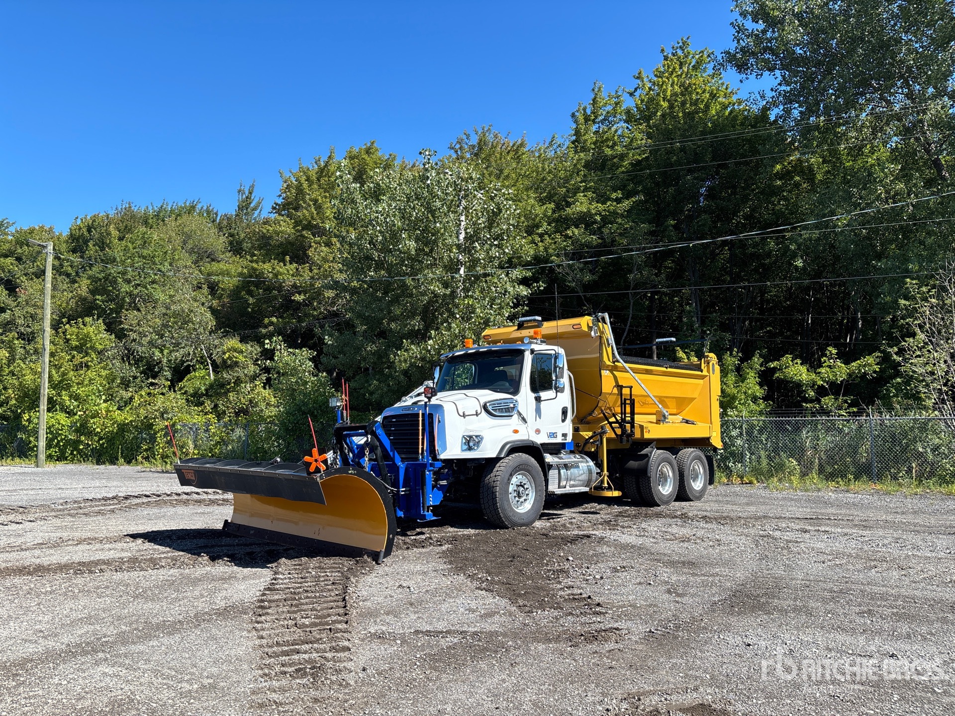 2025 Freightliner 114SD