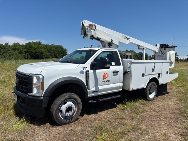 2024 Altec AT300A 30 ft on 2024 Ford F-450 XL 4x2 Bucket Truck