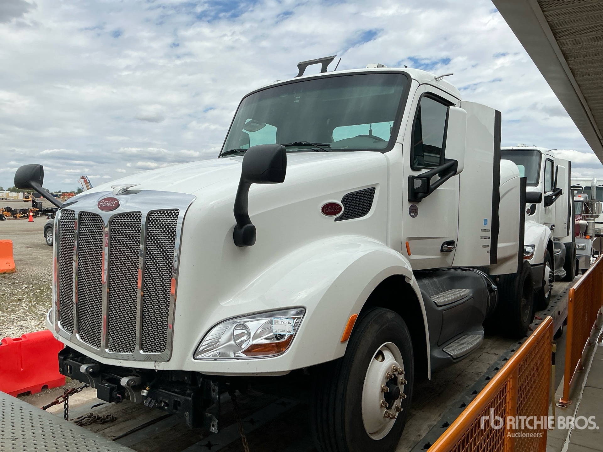 Photo of a 2017 Peterbilt 579