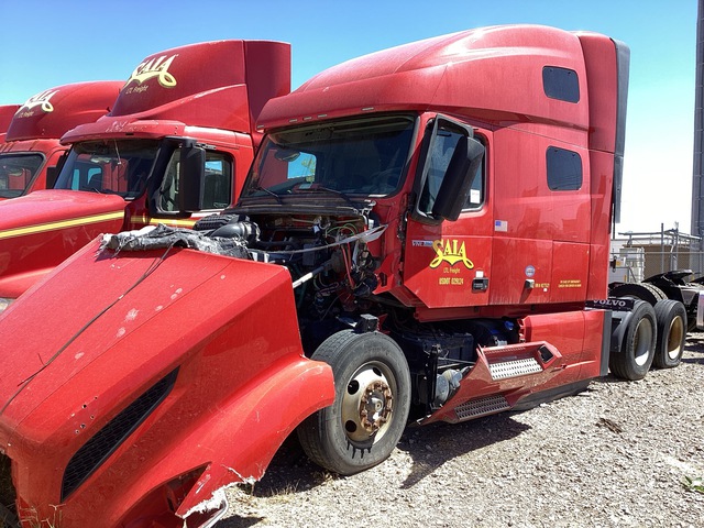 2021 Volvo VNL64T 6x4 T/A Sleeper Truck Tractor (Inoperable)
